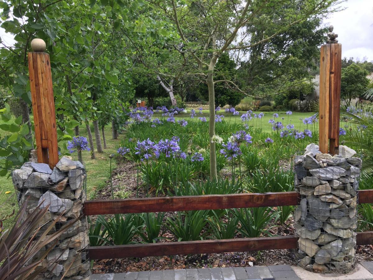 Lily Pond Country Lodge The Crags Extérieur photo